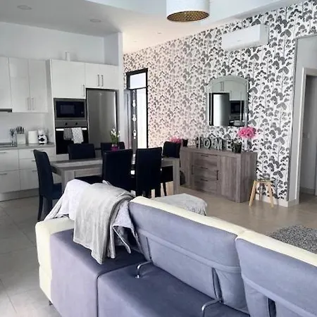 Villa Sweet By Mhousing